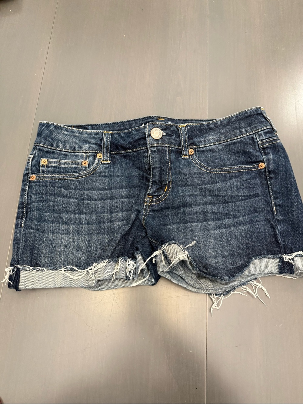 American Eagle Outfitters Dark Blue Distressed Cuffed Denim Shorts size 8